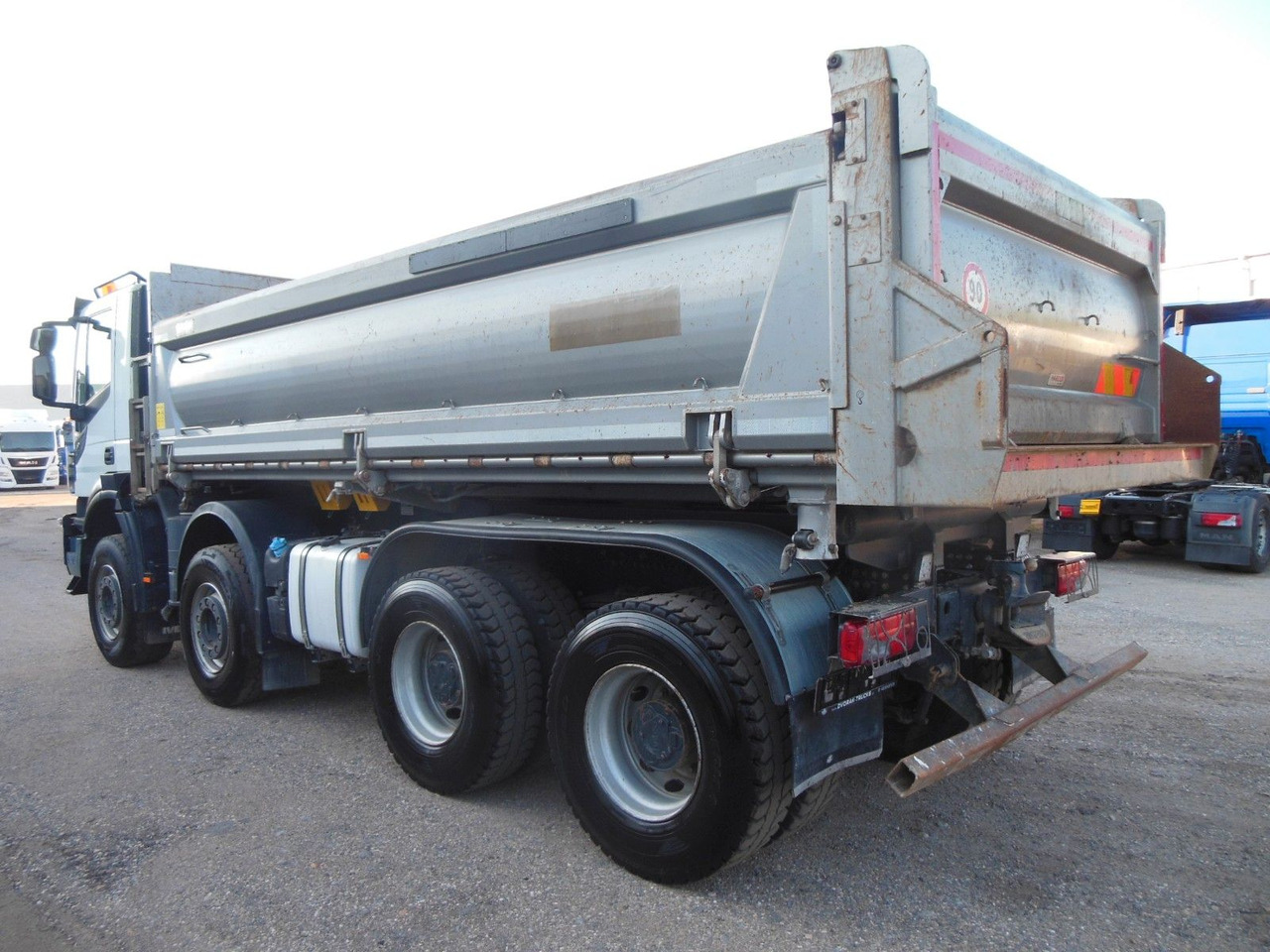 Iveco STRALIS X-WAY 480, 8X4, BORDMATIC, AHK, TOP!!! - Kipper: das Bild 4 Iveco STRALIS X-WAY 480, 8X4, BORDMATIC, AHK, TOP!!! - Kipper: das Bild 4