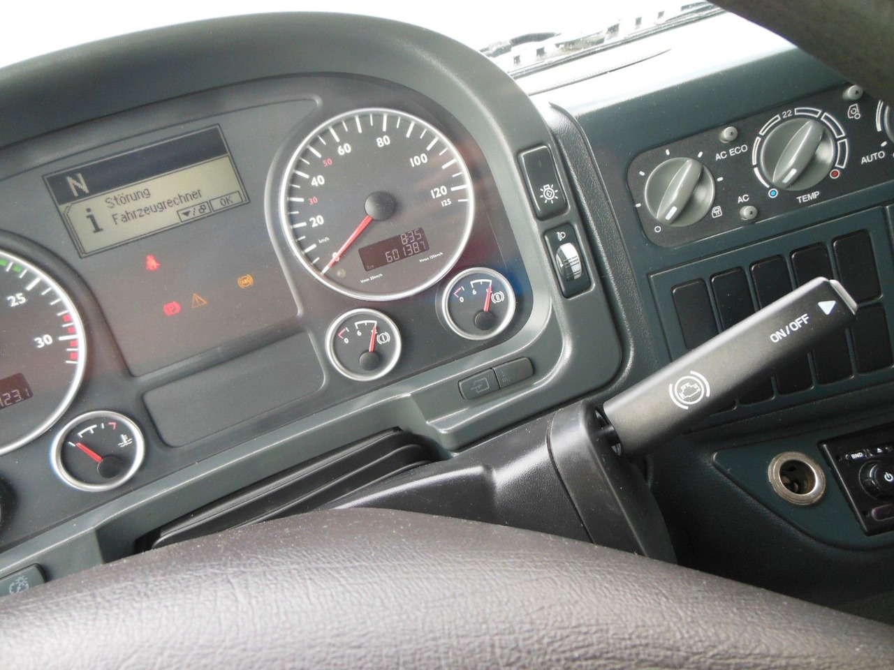 Koffer LKW MAN TGL 12.220 BB, D-HOLLANDIA: das Bild 24