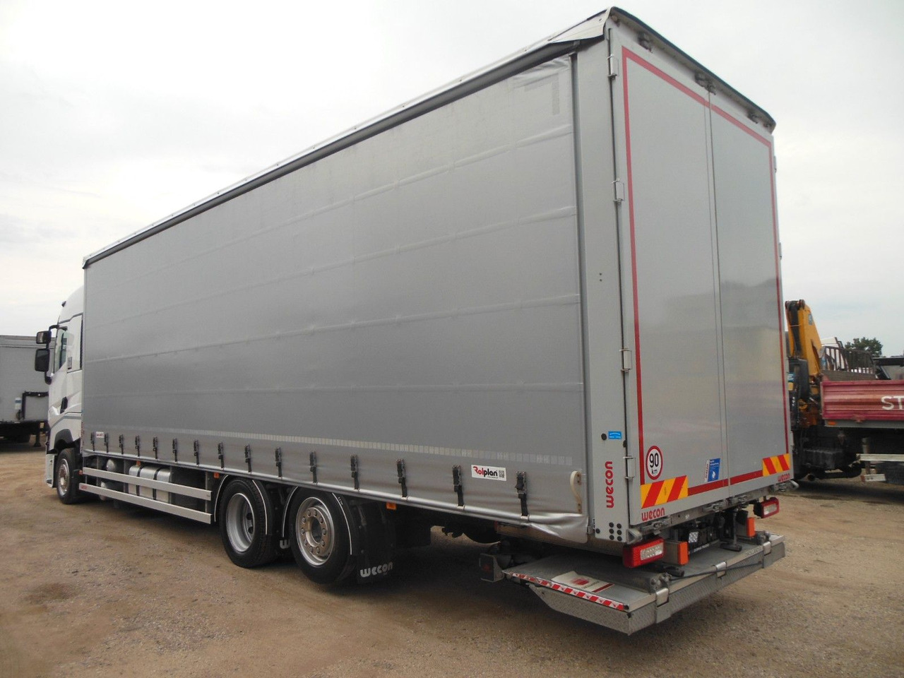 Renault T 440, 6X2, D-HOLLANDIA, 23 PALETTEN, WIE NEUE! - Plane LKW: das Bild 4 Renault T 440, 6X2, D-HOLLANDIA, 23 PALETTEN, WIE NEUE! - Plane LKW: das Bild 4