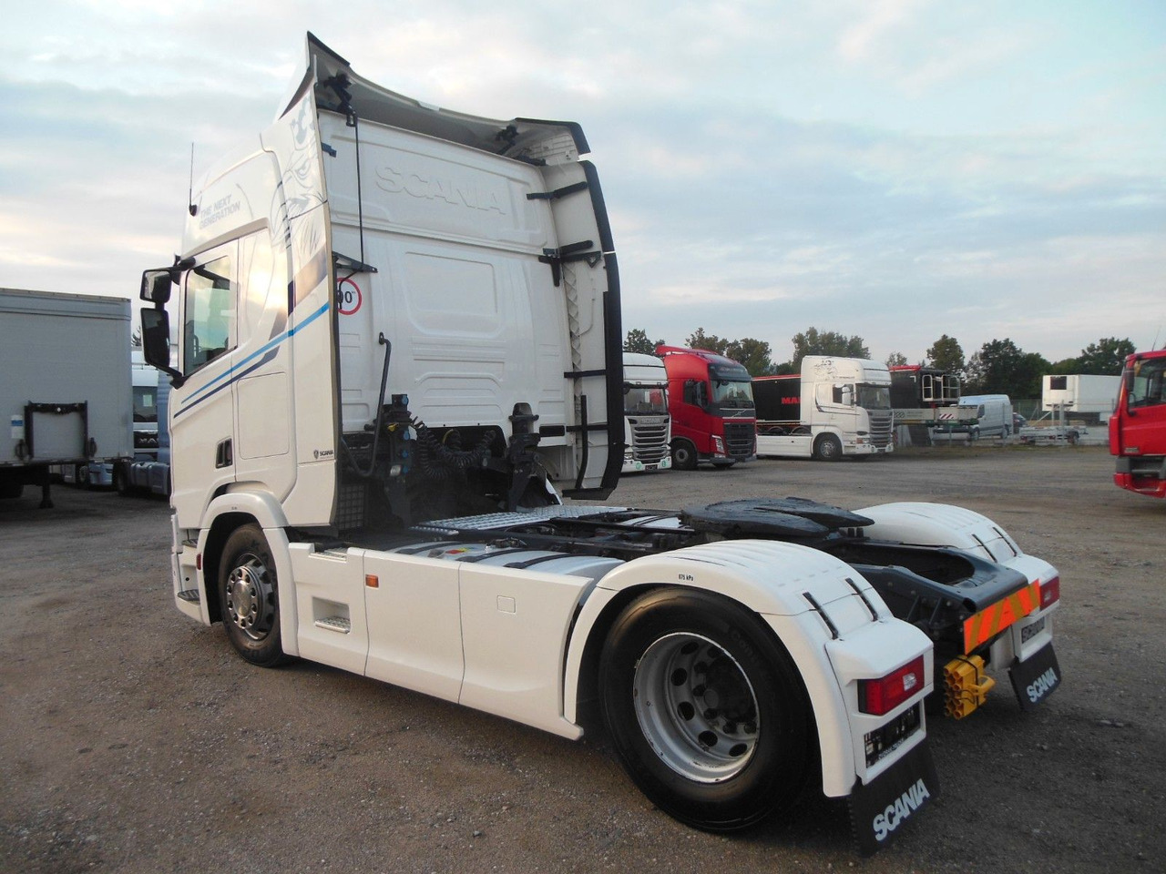 Scania R 410, STANDART, RETARDER, STANDKLIMA, TOP!!! - Sattelzugmaschine: das Bild 4 Scania R 410, STANDART, RETARDER, STANDKLIMA, TOP!!! - Sattelzugmaschine: das Bild 4