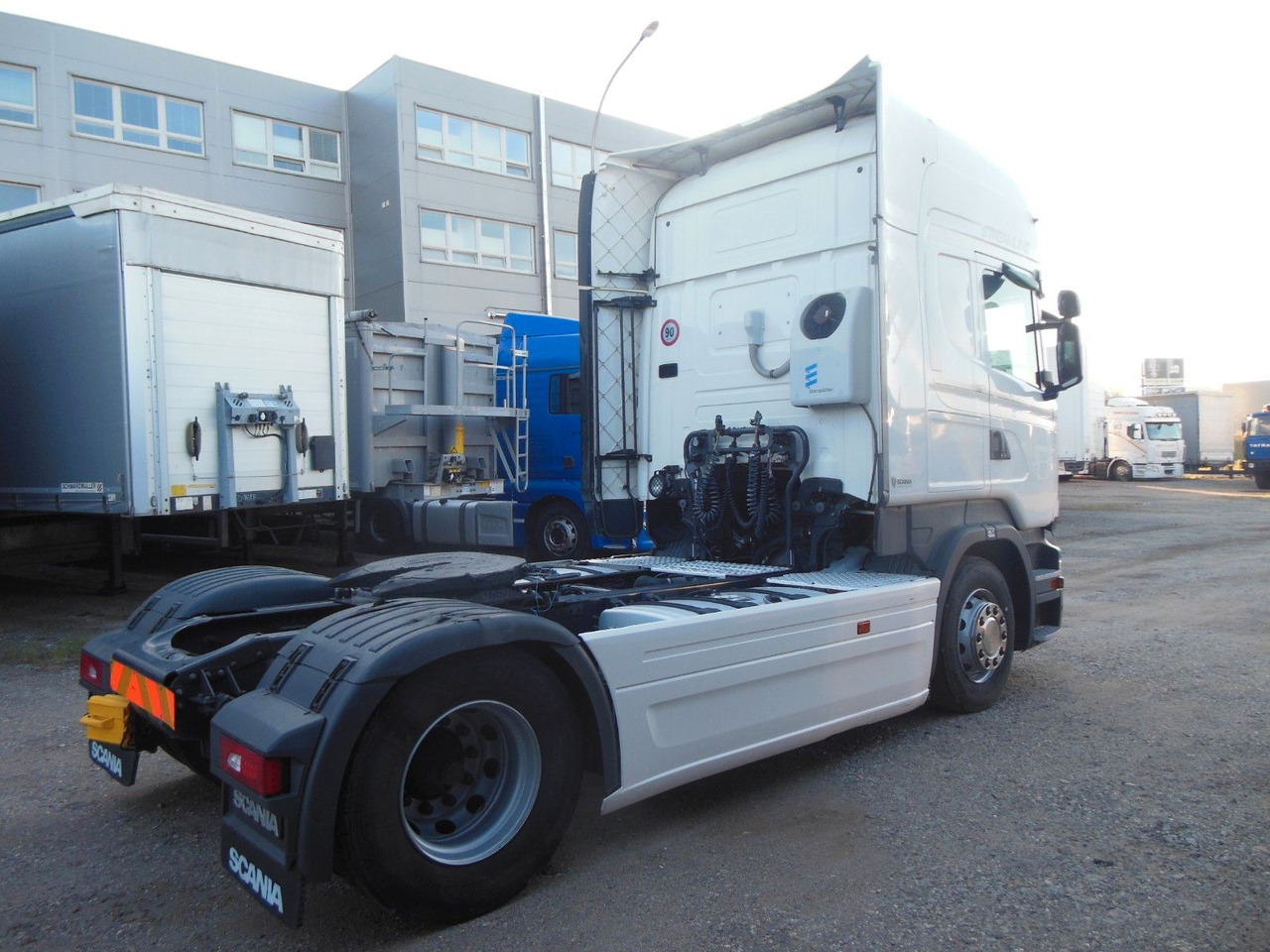 Scania R 450, RETARDER, VOLL LUFT, STAND KLIMA, TOP! - Sattelzugmaschine: das Bild 3 Scania R 450, RETARDER, VOLL LUFT, STAND KLIMA, TOP! - Sattelzugmaschine: das Bild 3