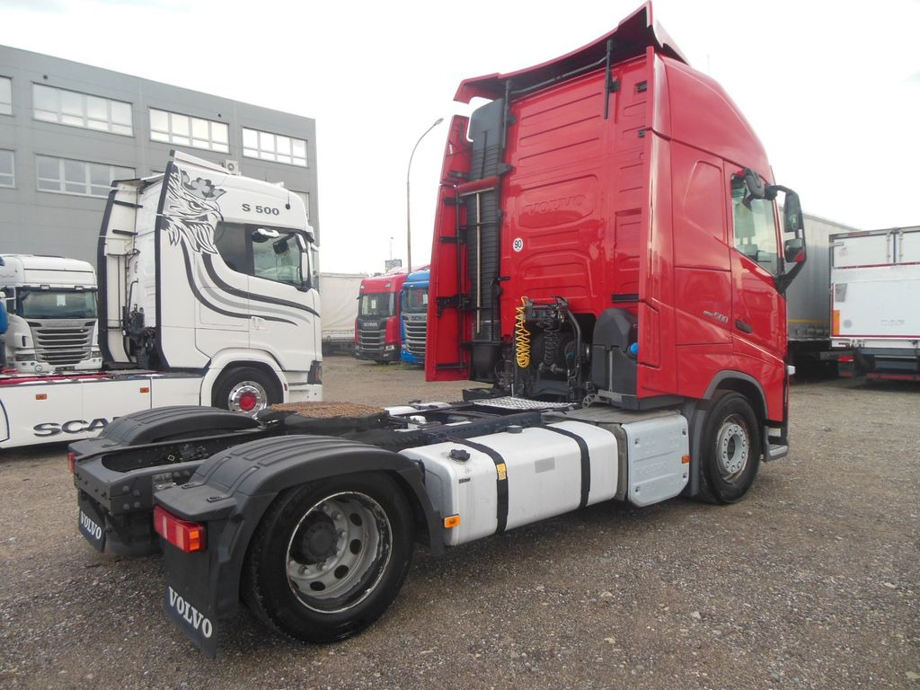 Volvo FH 13/500, LOWDECK, GLOBE XL, I PARK COOL, TOP!! Volvo FH 13/500, LOWDECK, GLOBE XL, I PARK COOL, TOP!! - Sattelzugmaschine: das Bild 3 Volvo FH 13/500, LOWDECK, GLOBE XL, I PARK COOL, TOP!! Volvo FH 13/500, LOWDECK, GLOBE XL, I PARK COOL, TOP!! - Sattelzugmaschine: das Bild 3
