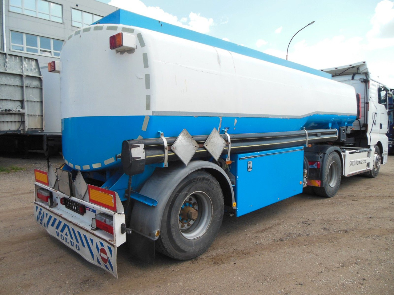 WILLIG/HALLER/HLS 240.45/2,NPC 04, 4 KAMMER - Tankauflieger: das Bild 1 WILLIG/HALLER/HLS 240.45/2,NPC 04, 4 KAMMER - Tankauflieger: das Bild 1