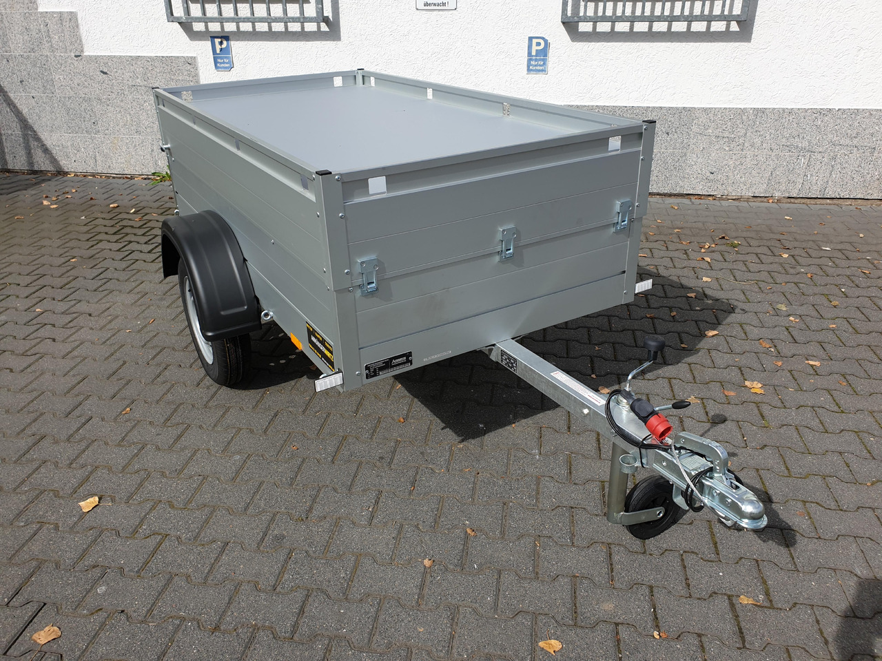 ALUBOXX Deckelanhänger GT 750 HT 201x101x48 cm (XS) 750kg - PKW Anhänger: das Bild 4 ALUBOXX Deckelanhänger GT 750 HT 201x101x48 cm (XS) 750kg - PKW Anhänger: das Bild 4
