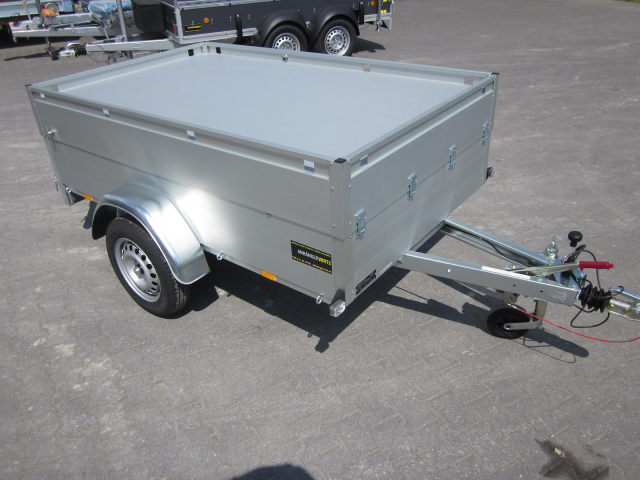 ALUBOXX Deckelanhänger GTB 1200 HT 251x126x48cm (S) 1160kg - PKW Anhänger: das Bild 2 ALUBOXX Deckelanhänger GTB 1200 HT 251x126x48cm (S) 1160kg - PKW Anhänger: das Bild 2