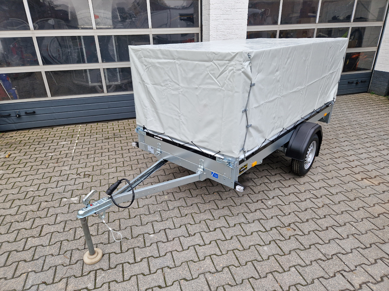 Brenderup 2270S UB 750 270x128x100cm Hochplane (S) 750kg - PKW Anhänger: das Bild 1 Brenderup 2270S UB 750 270x128x100cm Hochplane (S) 750kg - PKW Anhänger: das Bild 1