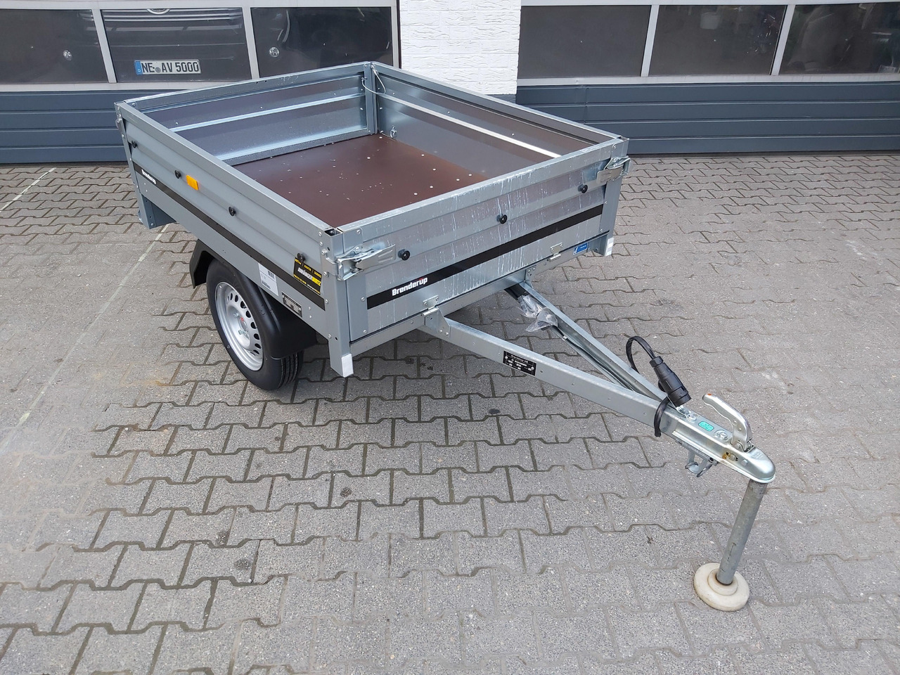 Brenderup 3150 SUB 750 144x116x33cm (XXS) 750kg Online Aktion - PKW Anhänger: das Bild 5 Brenderup 3150 SUB 750 144x116x33cm (XXS) 750kg Online Aktion - PKW Anhänger: das Bild 5