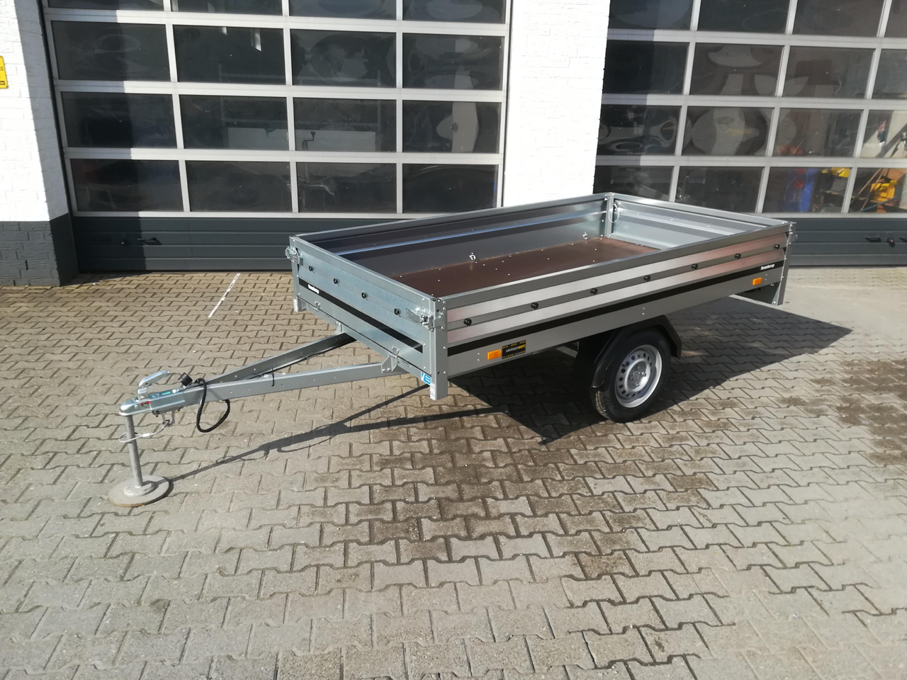 Brenderup 3251 SUB 750 250x142x35cm (S) 750kg - PKW Anhänger: das Bild 2 Brenderup 3251 SUB 750 250x142x35cm (S) 750kg - PKW Anhänger: das Bild 2