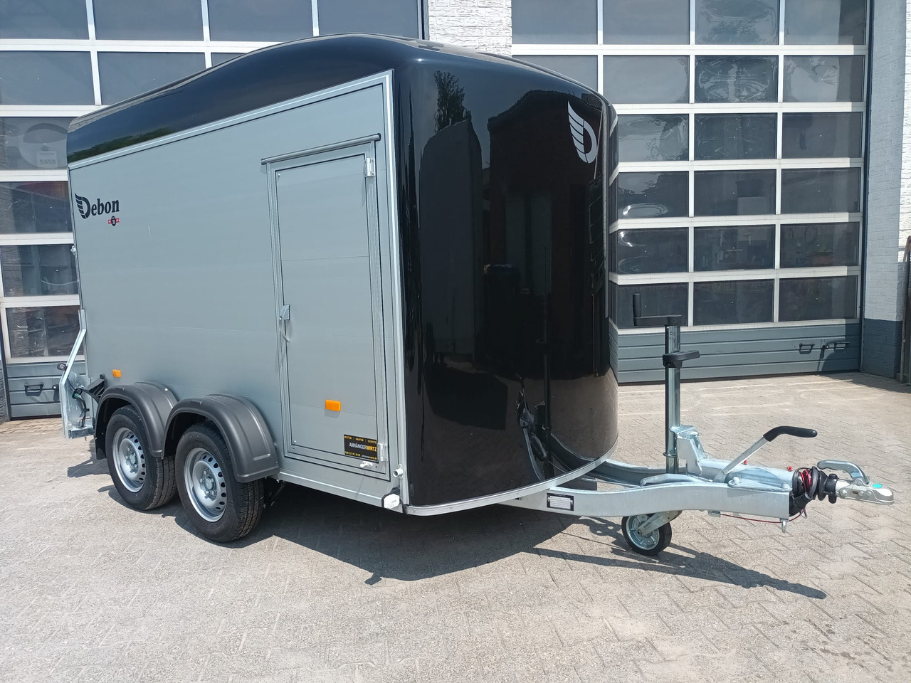 Cargo Roadster 500+ 312x167x199cm Alu Poly black Seitentür Pullman 100km/H 2600kg - PKW Anhänger: das Bild 2 Cargo Roadster 500+ 312x167x199cm Alu Poly black Seitentür Pullman 100km/H 2600kg - PKW Anhänger: das Bild 2