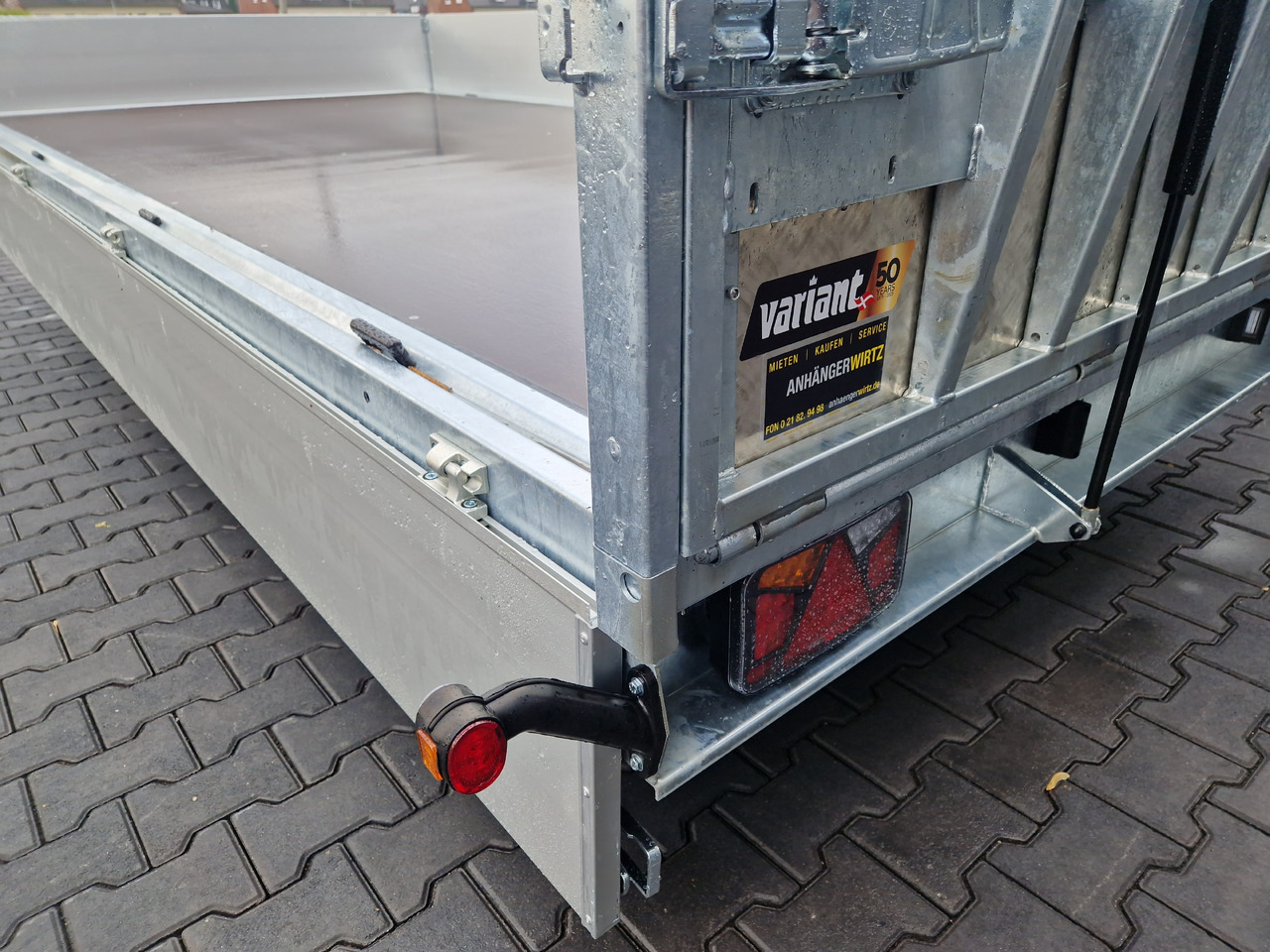 Variant Maschinentransporter 3552 UX Maxi Load 520x210x30cm Tandem Parabelfederung LED 3500kg - Baumaschinenanhänger: das Bild 3 Variant Maschinentransporter 3552 UX Maxi Load 520x210x30cm Tandem Parabelfederung LED 3500kg - Baumaschinenanhänger: das Bild 3