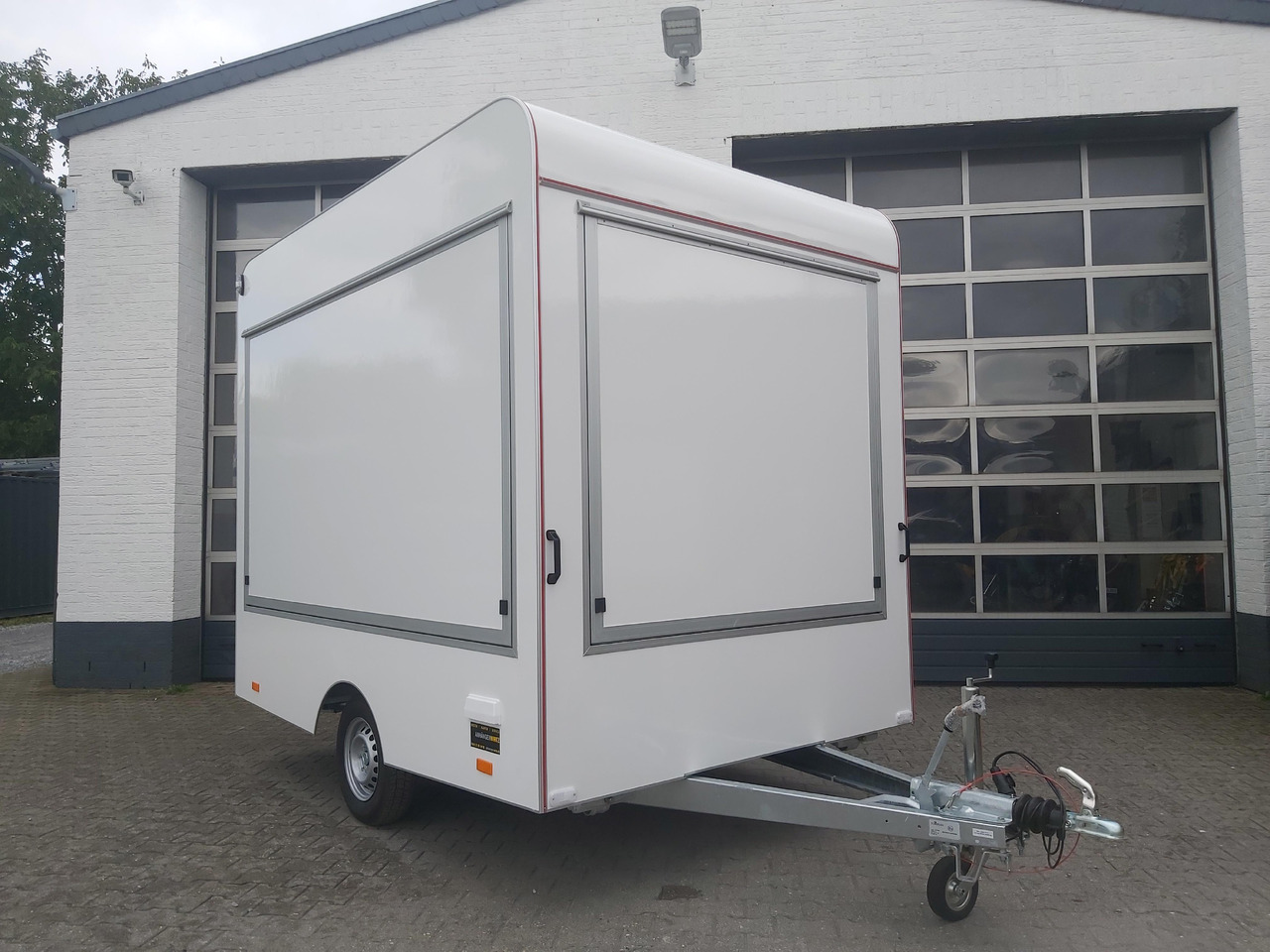 Verkaufsanhänger Verkaufsanhänger VK 302 200 aero retro 300cm 2 Verkaufsklappen Multi Theke 230V PVC Boden (M) 1300kg: das Bild 11