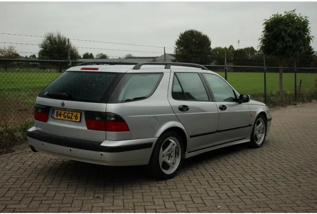 Saab 9-5 Estate 2.3 TURBO S Aero - PKW: das Bild 5 Saab 9-5 Estate 2.3 TURBO S Aero - PKW: das Bild 5