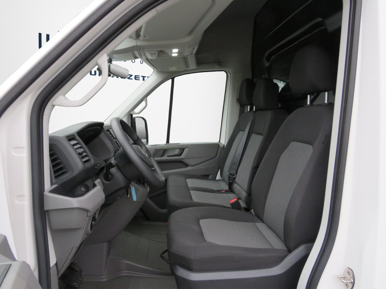 VOLKSWAGEN Crafter 35 L3H3 Kasten 4MOTION Navi ZV - Kastenwagen: das Bild 3 VOLKSWAGEN Crafter 35 L3H3 Kasten 4MOTION Navi ZV - Kastenwagen: das Bild 3