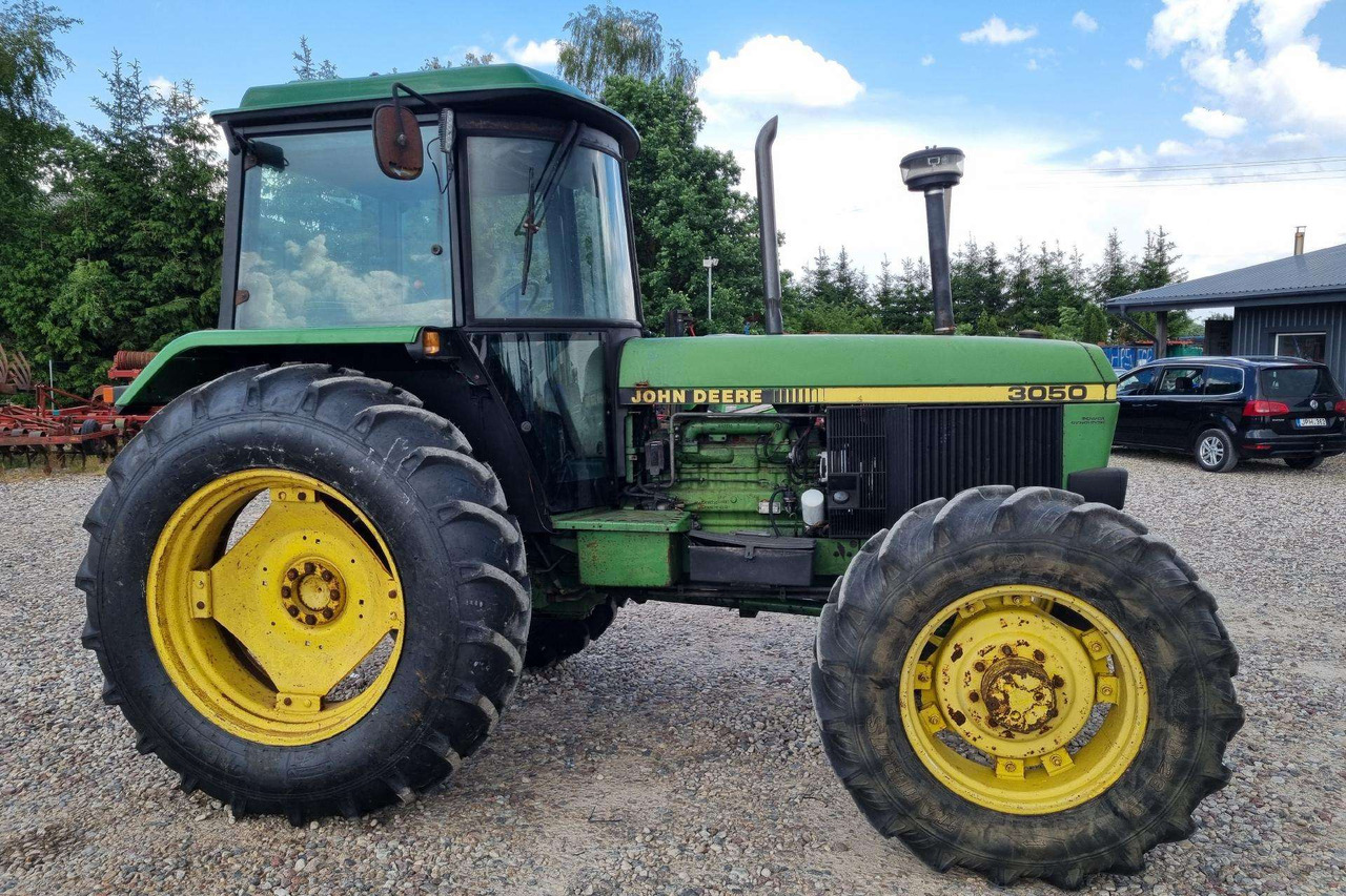 John Deere 3050 - Traktor: das Bild 4 John Deere 3050 - Traktor: das Bild 4