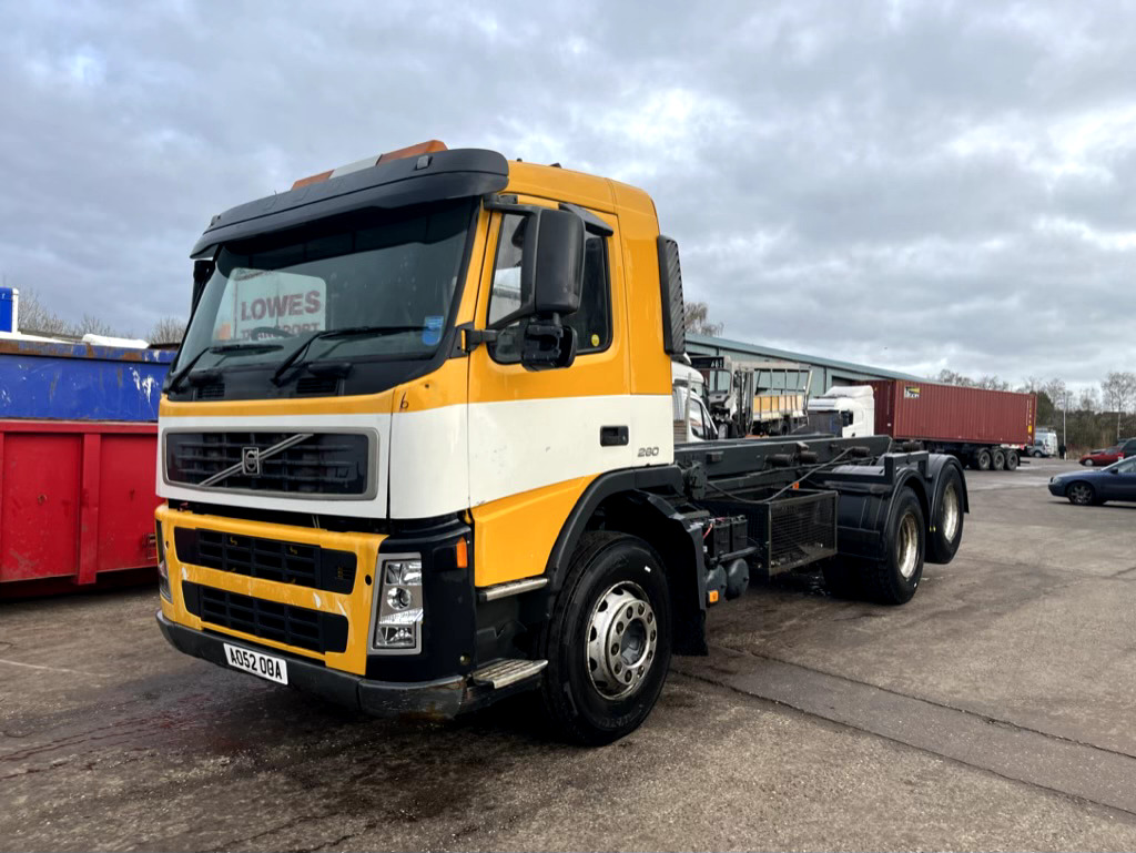 VOLVO FM9 260 6X2 - Fahrgestell LKW: das Bild 3 VOLVO FM9 260 6X2 - Fahrgestell LKW: das Bild 3