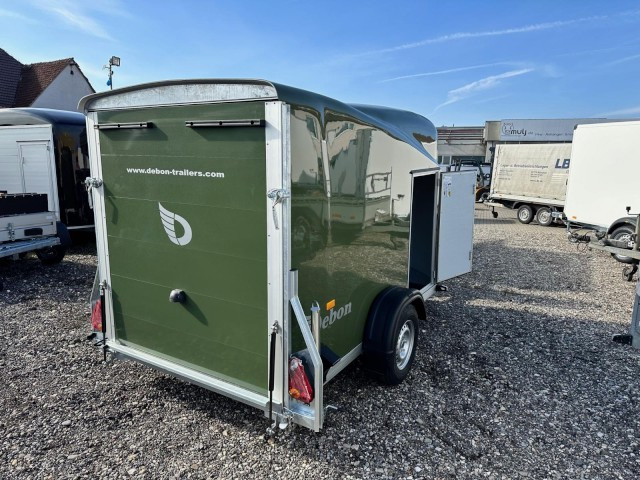 Cheval Liberte Debon Fourgon Cargo 2 Poly + Türe dunkelgrau 1300 kg, 100 km/h, 300x155x168cm - Koffer Anhänger: das Bild 5 Cheval Liberte Debon Fourgon Cargo 2 Poly + Türe dunkelgrau 1300 kg, 100 km/h, 300x155x168cm - Koffer Anhänger: das Bild 5