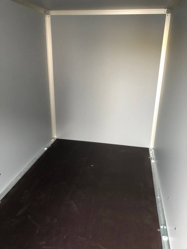 Hapert Sapphire L-1 250x130x150cm, ZG 1,35 to., Koffer Türe - Koffer Anhänger: das Bild 3 Hapert Sapphire L-1 250x130x150cm, ZG 1,35 to., Koffer Türe - Koffer Anhänger: das Bild 3