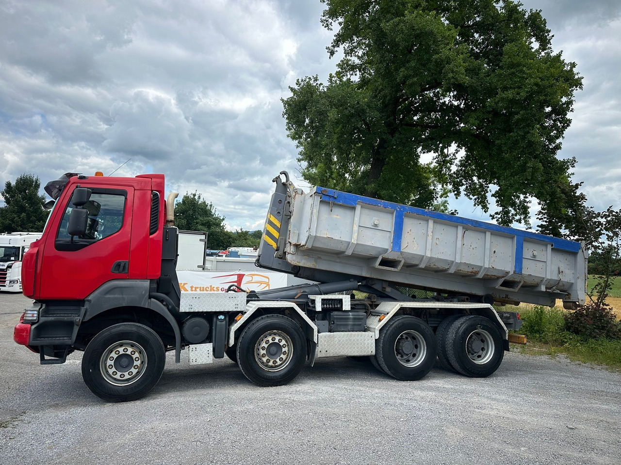 RENAULT / RENAULT TRUCKS Kerax 450 8x2 Abroller - Abrollkipper: das Bild 5 RENAULT / RENAULT TRUCKS Kerax 450 8x2 Abroller - Abrollkipper: das Bild 5