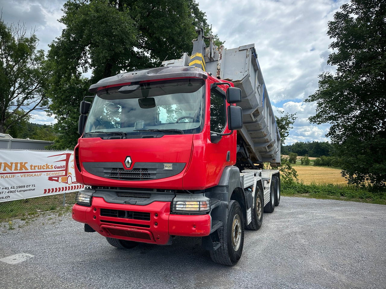 RENAULT / RENAULT TRUCKS Kerax 450 8x2 Abroller - Abrollkipper: das Bild 1 RENAULT / RENAULT TRUCKS Kerax 450 8x2 Abroller - Abrollkipper: das Bild 1