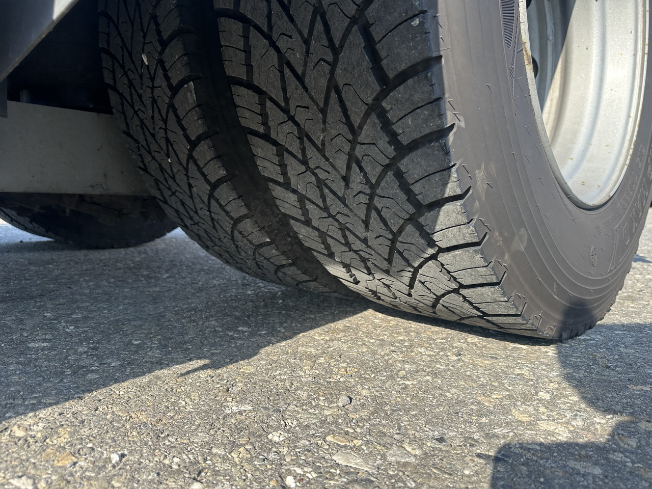 Mercedes Actros 18.48 18.41 18.40 18.44 18.46 18.45 18.42 18.48 - Sattelzugmaschine: das Bild 5 Mercedes Actros 18.48 18.41 18.40 18.44 18.46 18.45 18.42 18.48 - Sattelzugmaschine: das Bild 5