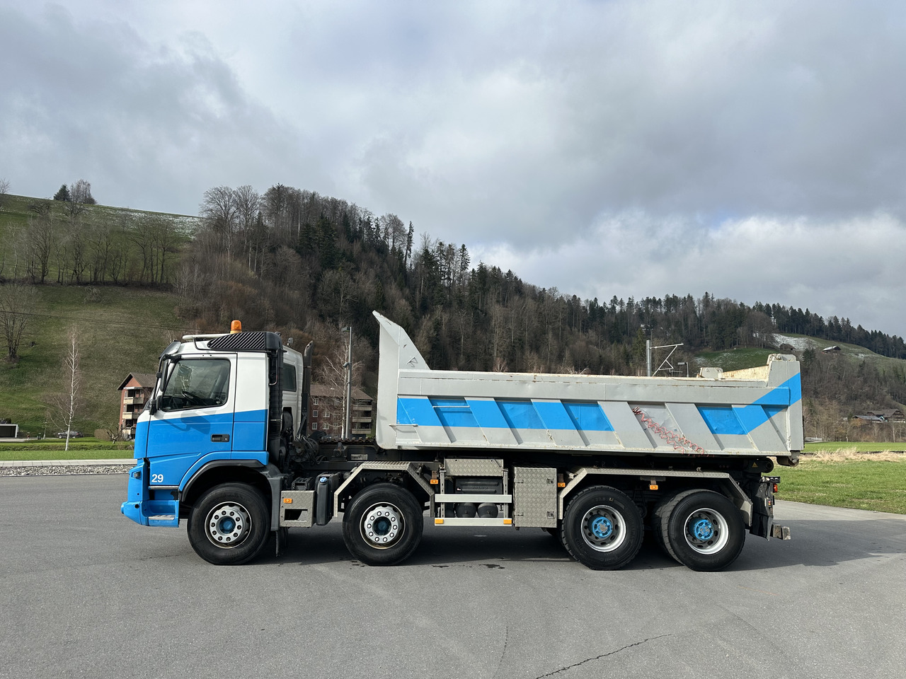 VOLVO FMX 420 440 460 480 8x4 Kettengäret sörling mulde - Abrollkipper: das Bild 3 VOLVO FMX 420 440 460 480 8x4 Kettengäret sörling mulde - Abrollkipper: das Bild 3