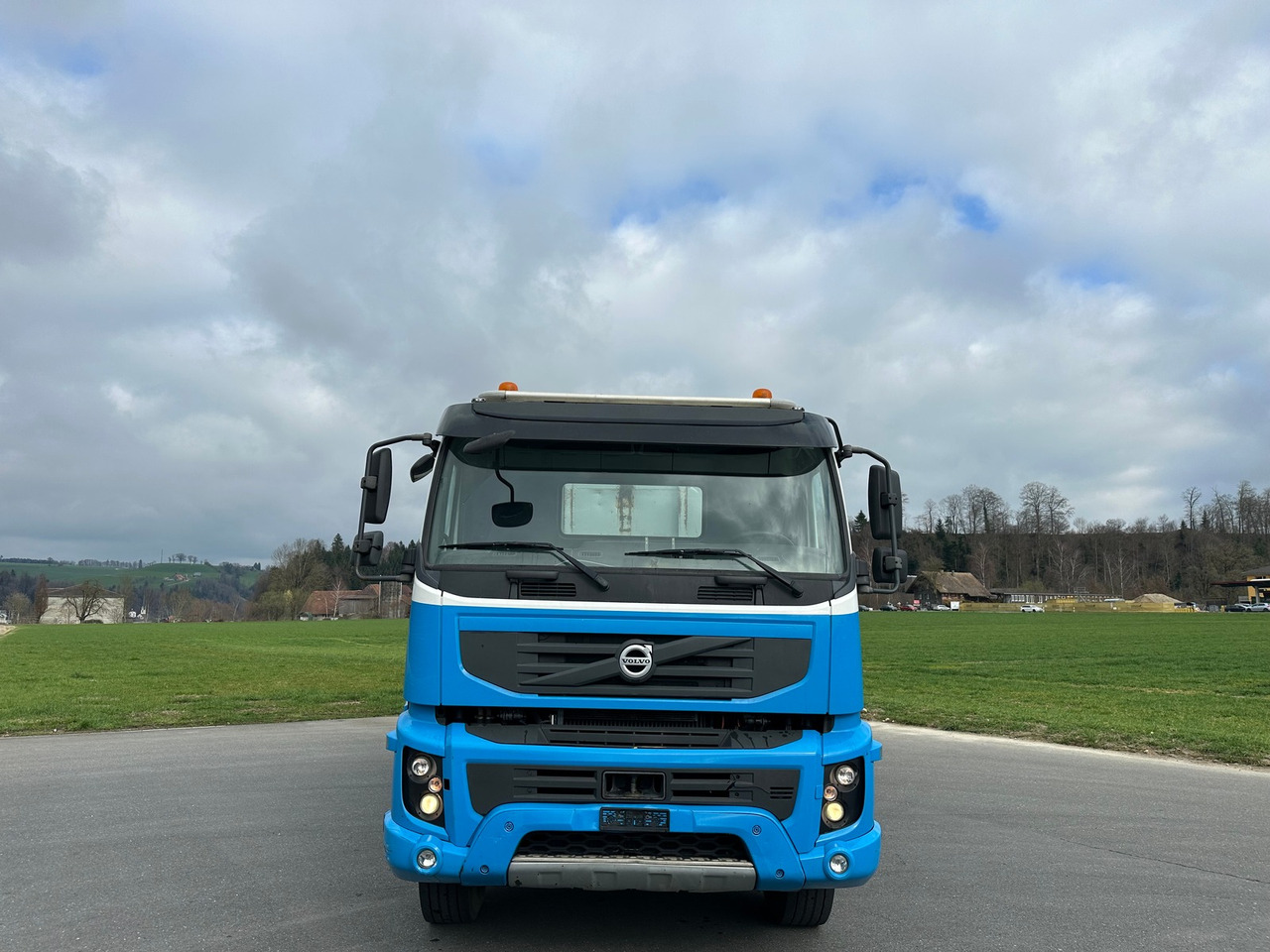 VOLVO FMX 420 8x4 - Seil Abrollkipper: das Bild 3 VOLVO FMX 420 8x4 - Seil Abrollkipper: das Bild 3