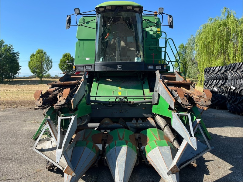 John Deere 2058 - Mähdrescher: das Bild 2 John Deere 2058 - Mähdrescher: das Bild 2