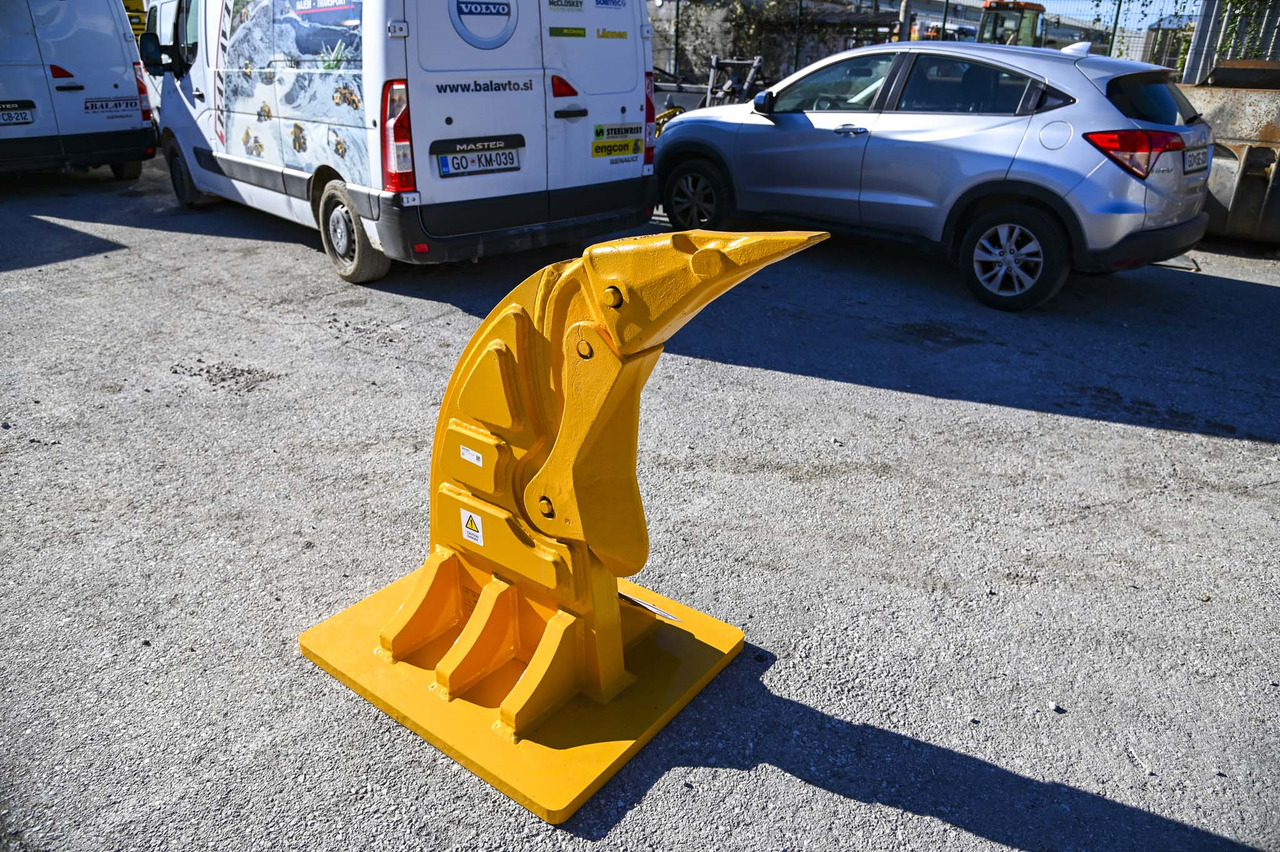 BAT BR17 - Aufreißer für Bagger: das Bild 3 BAT BR17 - Aufreißer für Bagger: das Bild 3