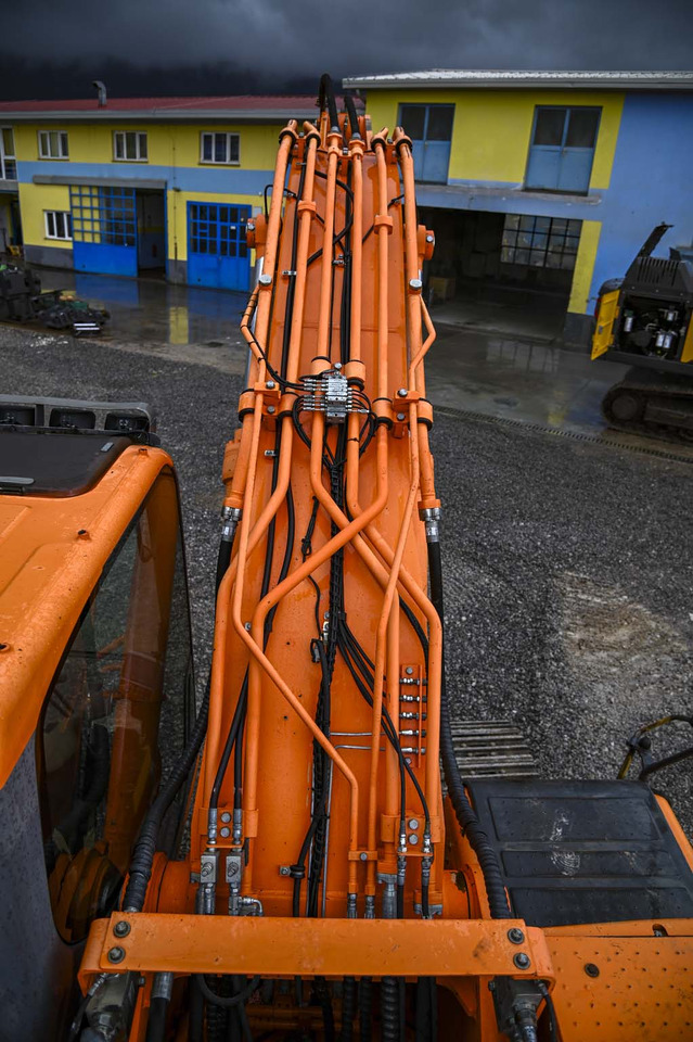 Kettenbagger DOOSAN DX340LC: das Bild 42