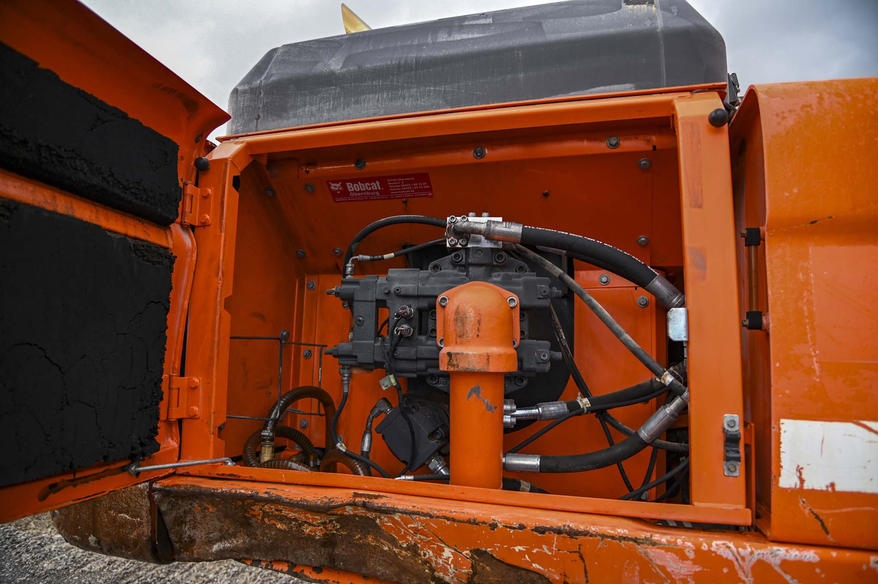 Kettenbagger DOOSAN DX340LC: das Bild 35