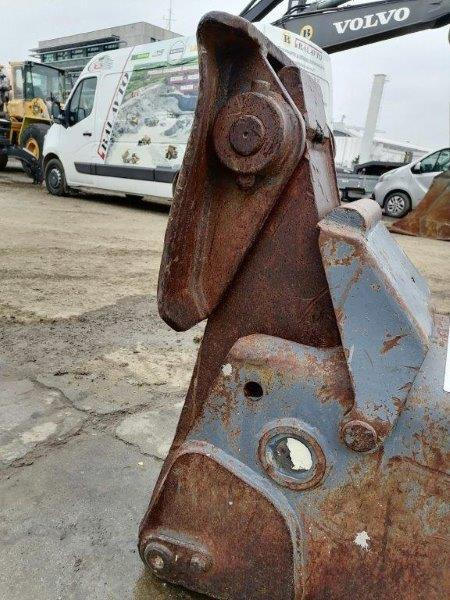 Stabilisers 14302778 Volvo EW160 - Ersatzteile für Bagger: das Bild 4 Stabilisers 14302778 Volvo EW160 - Ersatzteile für Bagger: das Bild 4