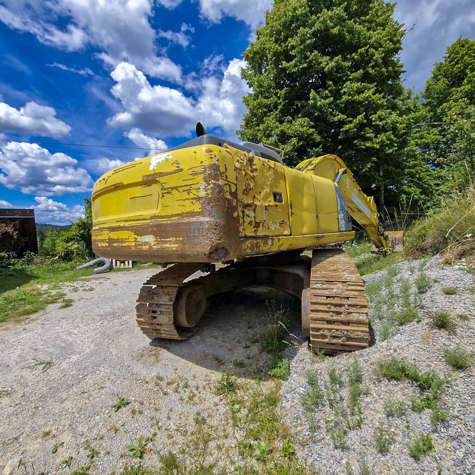 New Holland Kobelco E215 - Kettenbagger: das Bild 5 New Holland Kobelco E215 - Kettenbagger: das Bild 5