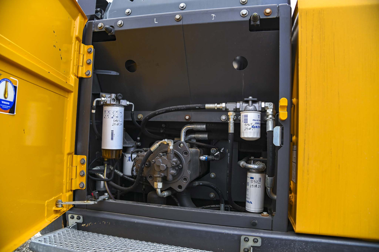 Kettenbagger VOLVO EC220EL: das Bild 42