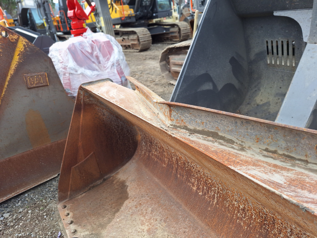 Volvo 93812 loader bucket 2300 mm BOE - Ladeschaufel: das Bild 5 Volvo 93812 loader bucket 2300 mm BOE - Ladeschaufel: das Bild 5