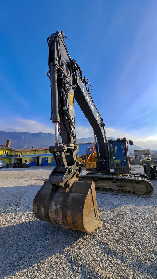 Volvo EC220EL - Kettenbagger: das Bild 2 Volvo EC220EL - Kettenbagger: das Bild 2