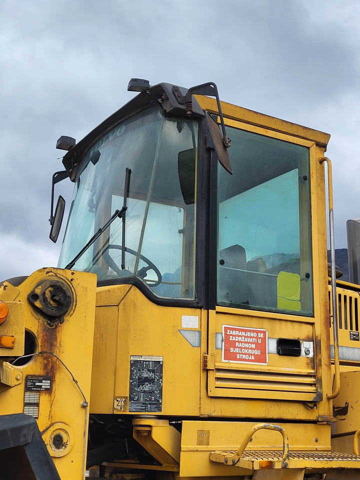 Volvo cabin - Fahrerhaus für Lader: das Bild 2 Volvo cabin - Fahrerhaus für Lader: das Bild 2