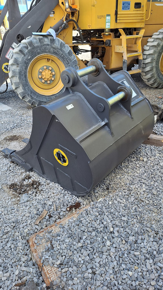 Volvo digging bucket 1200 mm UNI65 - Baggerschaufel für Bagger: das Bild 3 Volvo digging bucket 1200 mm UNI65 - Baggerschaufel für Bagger: das Bild 3