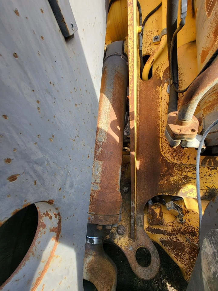 Volvo lifting hydraulic cylinder - Hydraulikzylinder für Radlader: das Bild 2 Volvo lifting hydraulic cylinder - Hydraulikzylinder für Radlader: das Bild 2