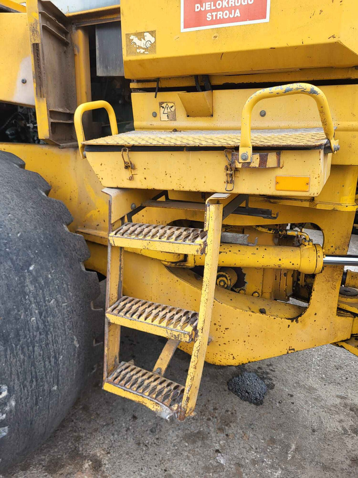 Volvo steps - Trittbrett für Lader: das Bild 5 Volvo steps - Trittbrett für Lader: das Bild 5