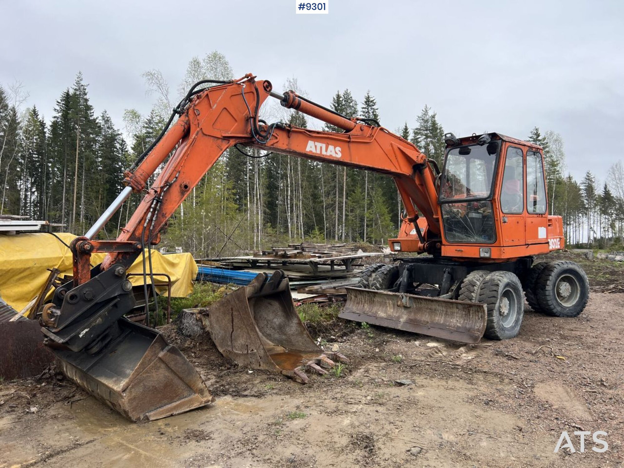 Atlas 1302 E Wheeled excavator with attachments (VIDEO) - Mobilbagger: das Bild 1 Atlas 1302 E Wheeled excavator with attachments (VIDEO) - Mobilbagger: das Bild 1