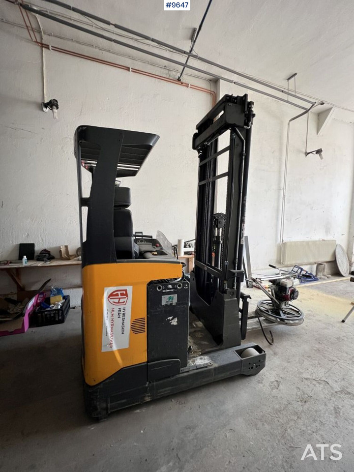 Atlet UMS 160 Reach Truck - Schubmaststapler: das Bild 3 Atlet UMS 160 Reach Truck - Schubmaststapler: das Bild 3