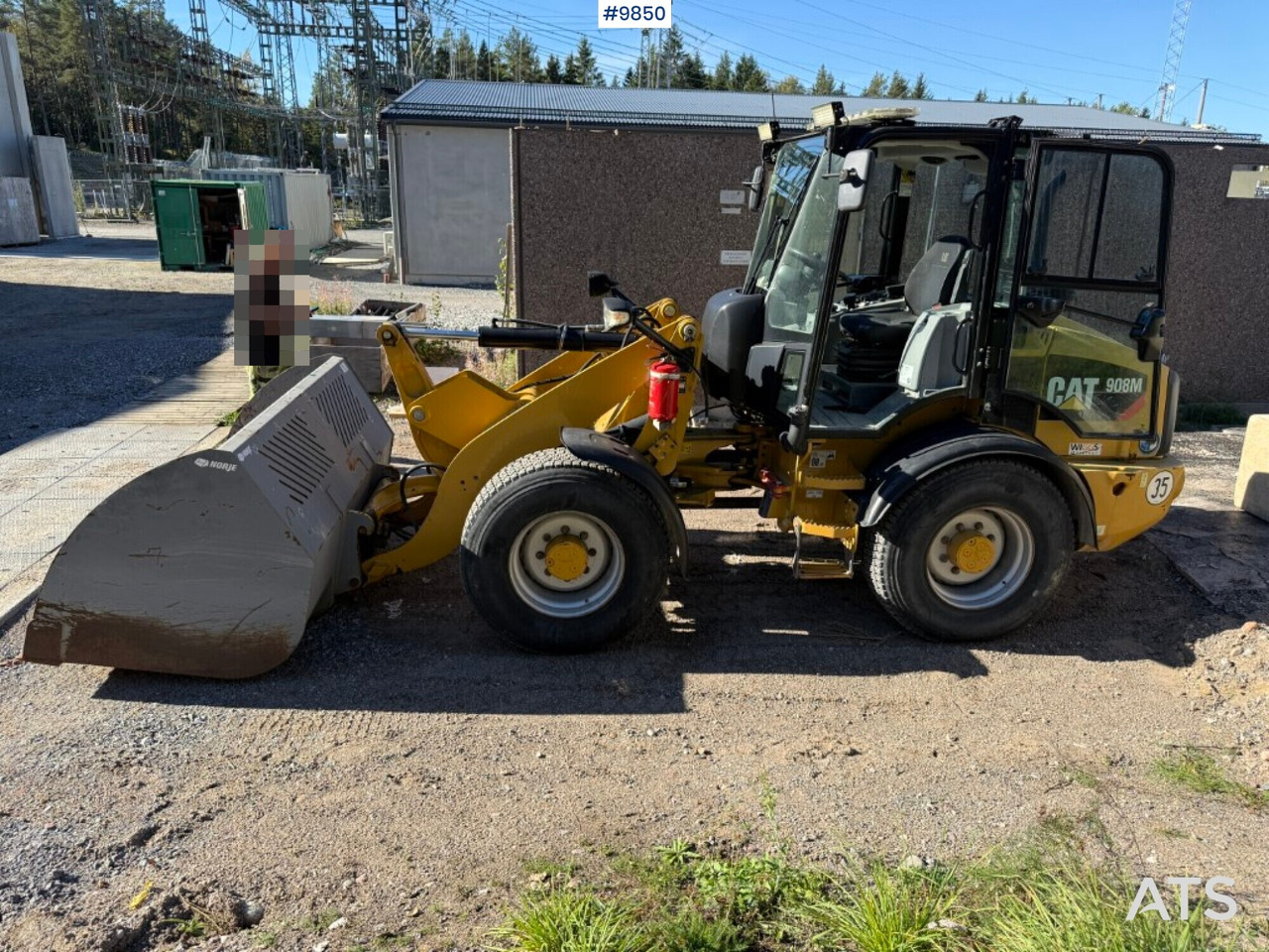 CAT 908M Wheel loader with Gears - Radlader: das Bild 4 CAT 908M Wheel loader with Gears - Radlader: das Bild 4