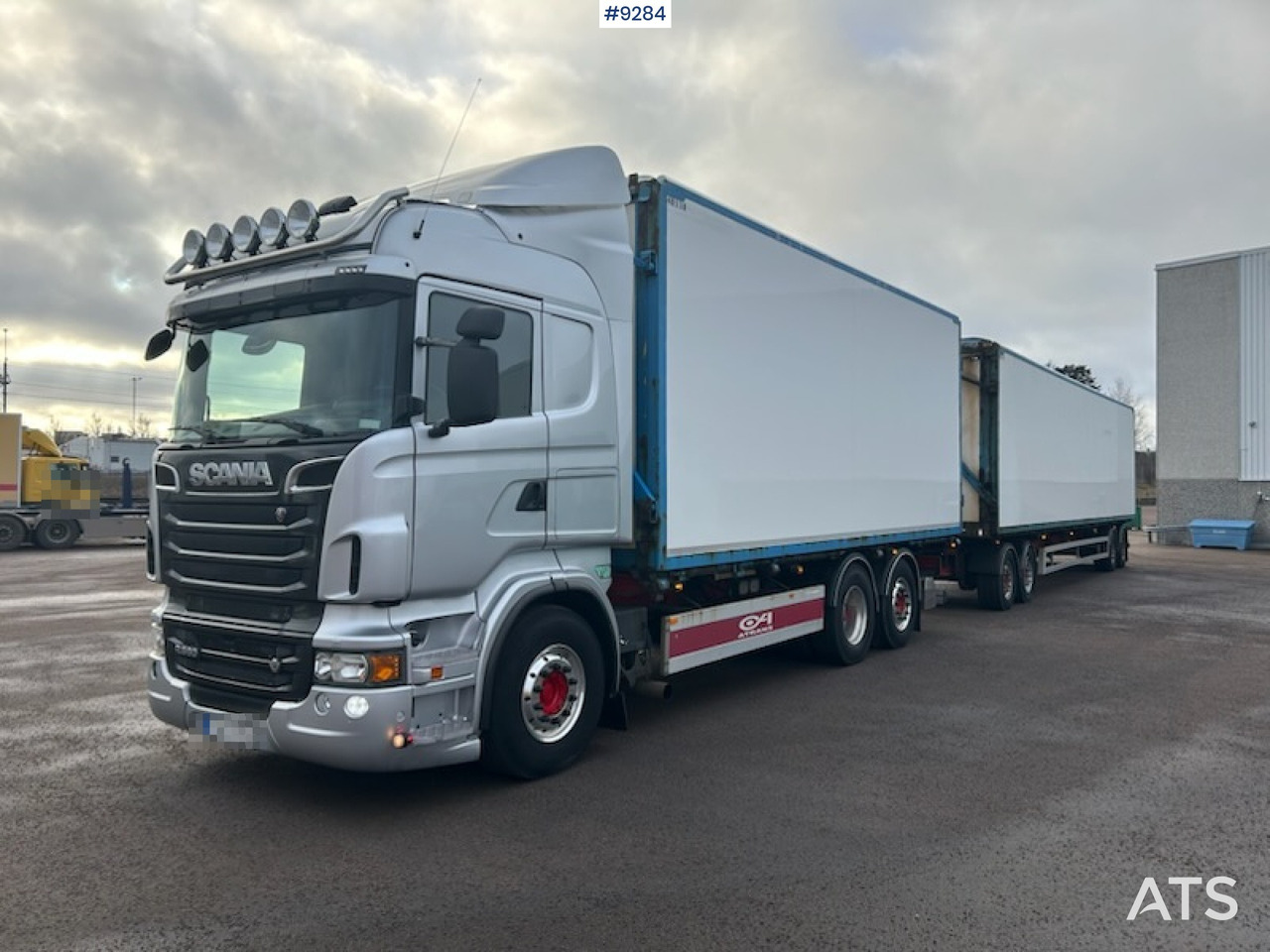Chip Truck Scania R560 6x2 - Koffer LKW: das Bild 1 Chip Truck Scania R560 6x2 - Koffer LKW: das Bild 1