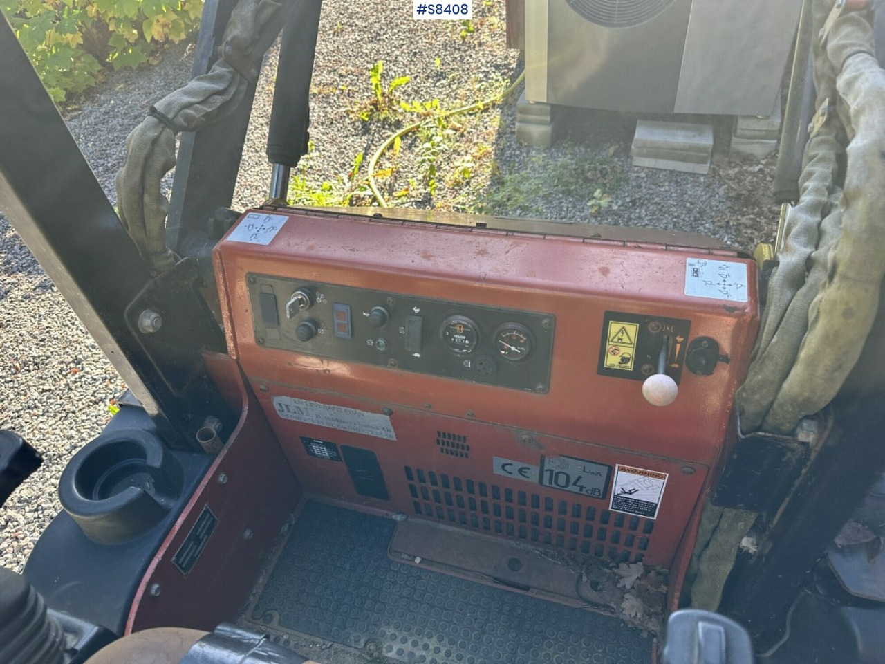 Ditch witch XT850 with Front loader and Backhoe attachment - Deltalader: das Bild 5 Ditch witch XT850 with Front loader and Backhoe attachment - Deltalader: das Bild 5