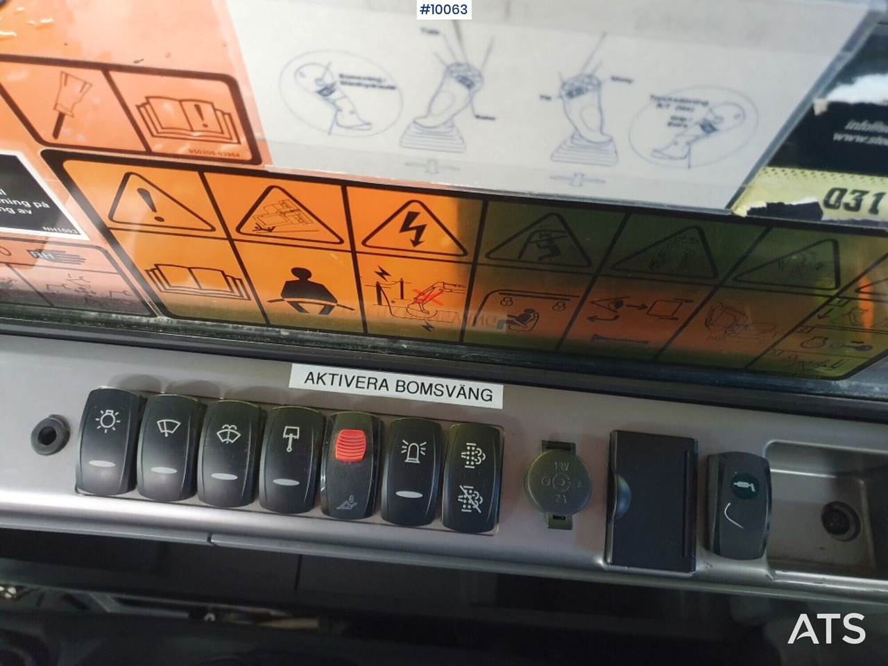 Kettenbagger Doosan DX85R-3 Crawler Excavator with tiltrotator and attachments: das Bild 12