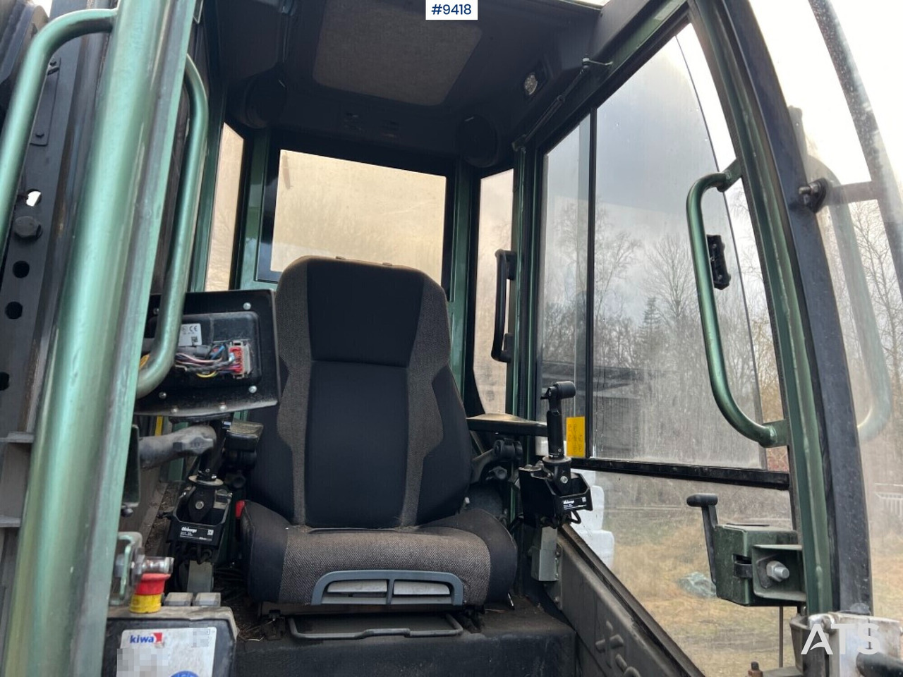 Holztransporter, Autokran Jonsered 1088 S (2020) X-CAB: das Bild 15