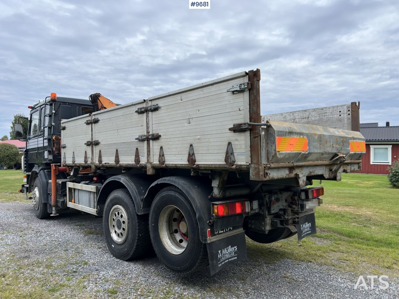 Scania R93 HL 6X2 with Hiab crane and plow mount - Pritsche LKW, Autokran: das Bild 5 Scania R93 HL 6X2 with Hiab crane and plow mount - Pritsche LKW, Autokran: das Bild 5