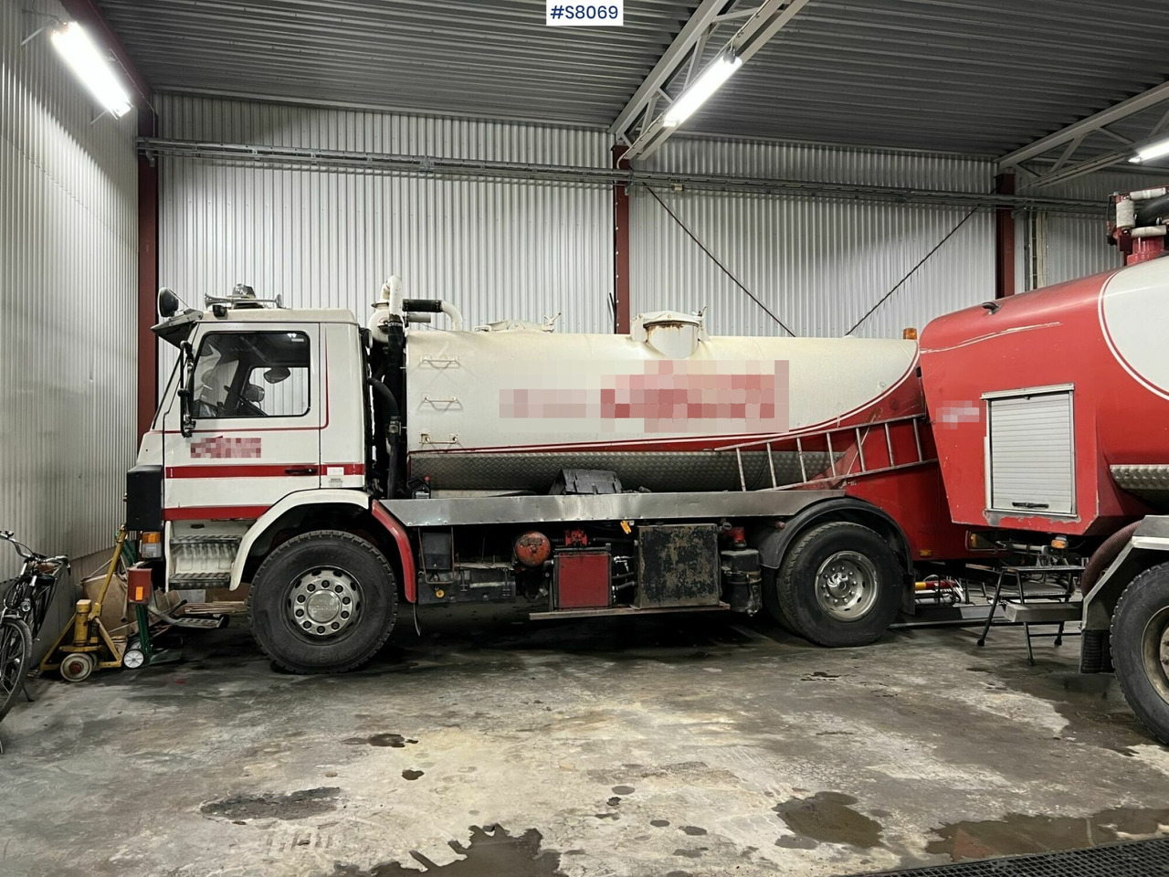 Suction/Combi truck, Scania P92H 4x2, Rep-object - Saug-/ Spülfahrzeug: das Bild 3 Suction/Combi truck, Scania P92H 4x2, Rep-object - Saug-/ Spülfahrzeug: das Bild 3