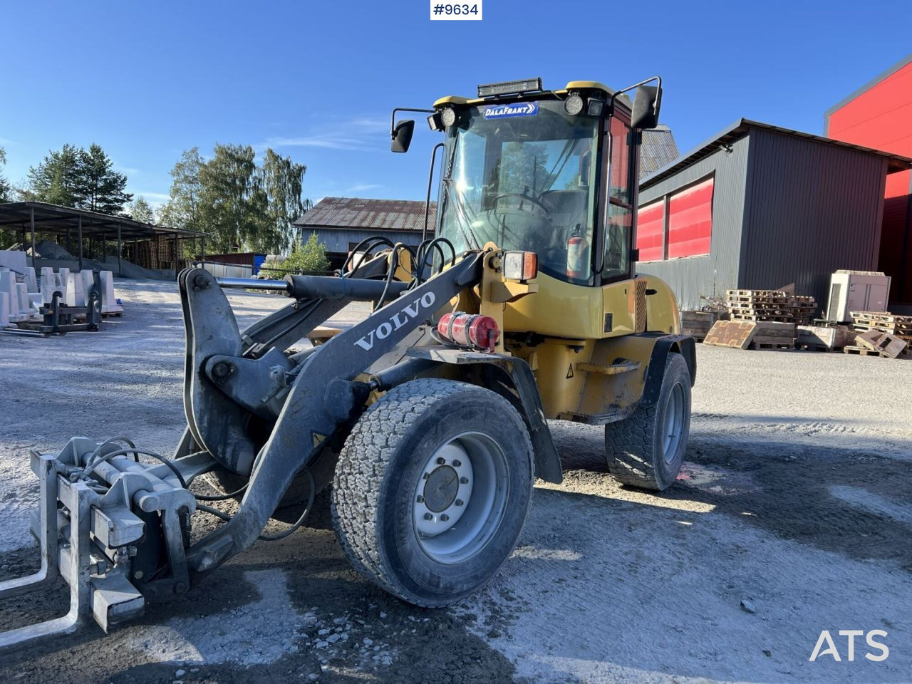 Volvo L30Z Wheel loader with multiple attachments - Radlader: das Bild 1 Volvo L30Z Wheel loader with multiple attachments - Radlader: das Bild 1