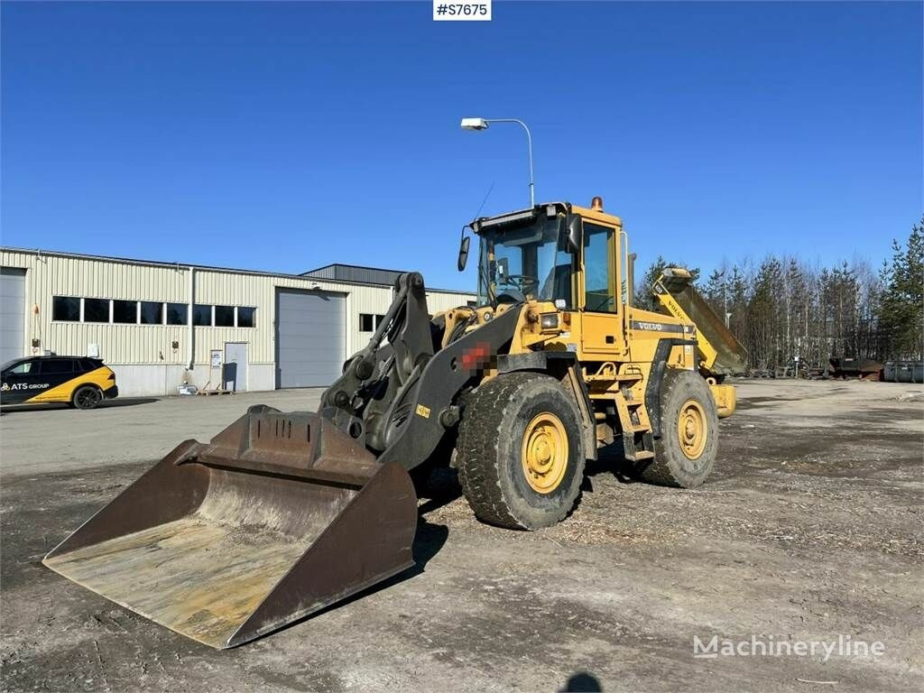 Radlader Volvo L90 D Wheel loader with scale: das Bild 1